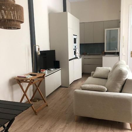 Apartamento Premium En Plaza Mina Minimalismo Y Confort A Pasos Del Mar Cádis Exterior foto