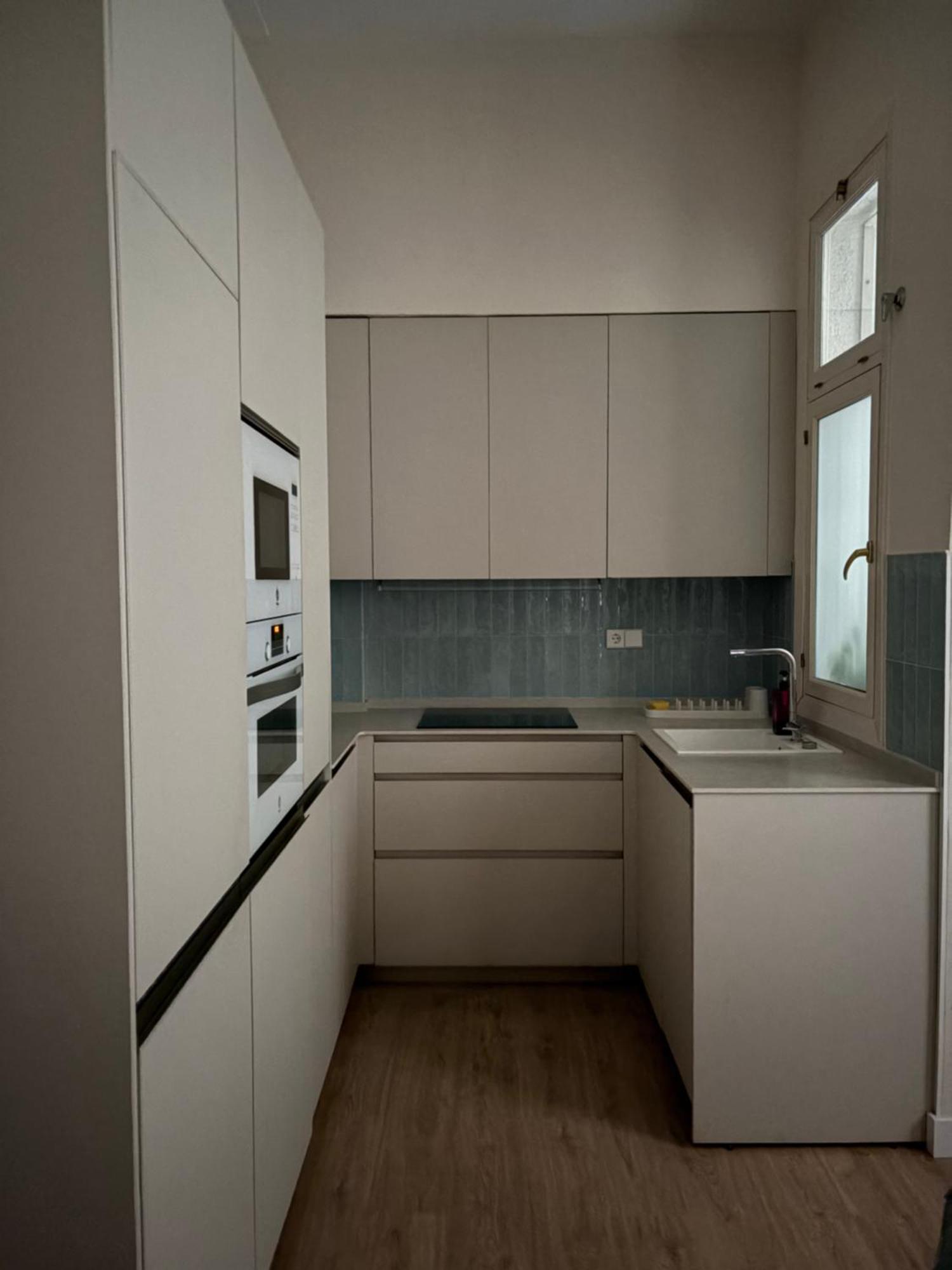 Apartamento Premium En Plaza Mina Minimalismo Y Confort A Pasos Del Mar Cádis Exterior foto